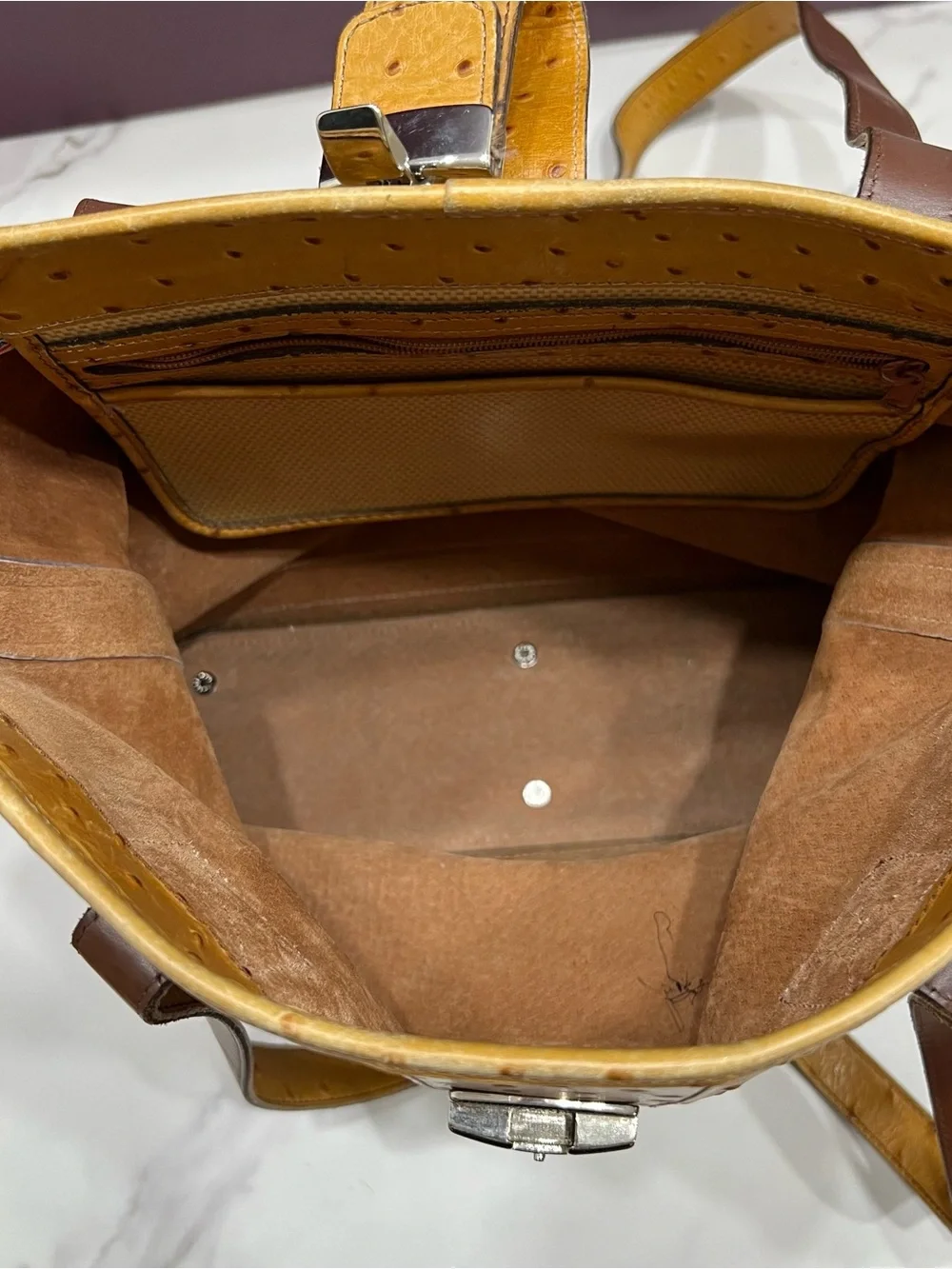 Vintage Dooney & Bourke Tan Ostrich Embossed Leather Bucket Bag Tote Made in USA - Picture 5 of 12